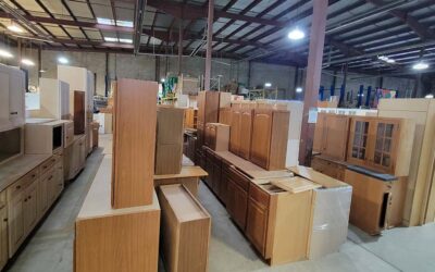 Save 25% on Kitchen Cabinets at the reuse warehouse!
