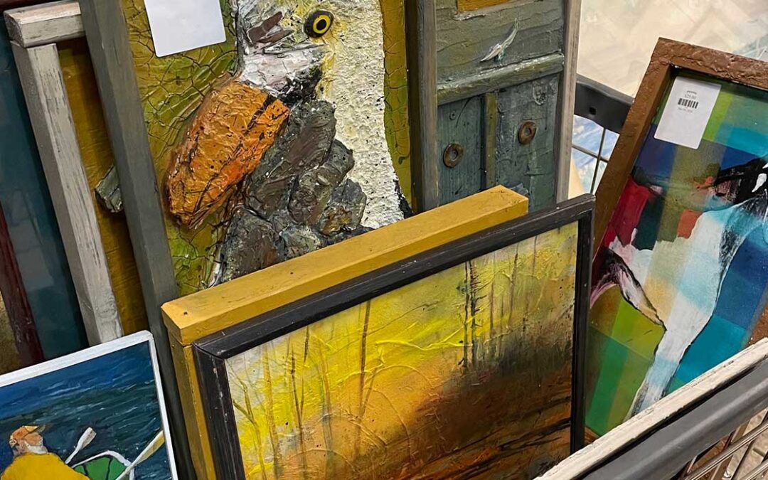 Save $50 when you spend $300, save 25% on art and housewares
